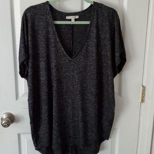 V-Neck heather gray T-shirt